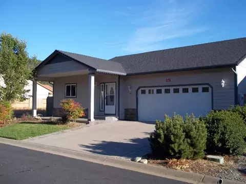 217 Red Cedar Ln, Cave Junction, OR 97523 photo 2