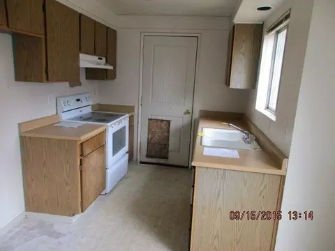 575 Van Wey Cir, Eagle Point, OR 97524 photo 4
