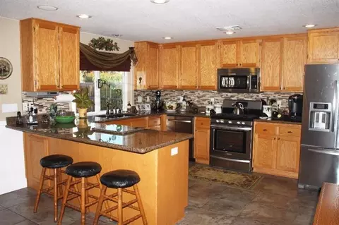 2585 Devonshire Pl, Central Point, OR 97502 photo 6