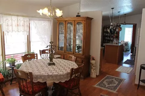 241 N De Anjou Ave, Eagle Point, OR 97524 photo 10