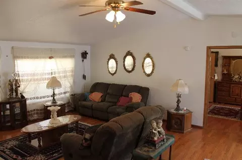 241 N De Anjou Ave, Eagle Point, OR 97524 photo 9