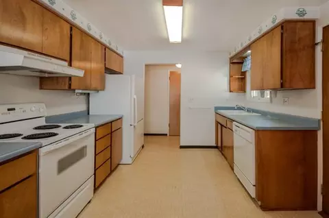 11 Comice Dr, Eagle Point, OR 97524 photo 8