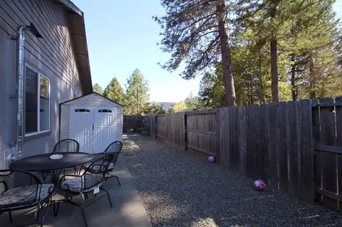 501 E River Rd, Cave Junction, OR 97523 photo 21