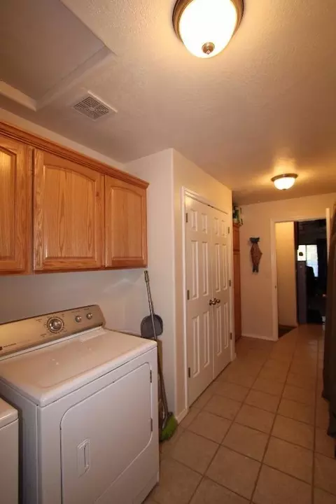 501 E River Rd, Cave Junction, OR 97523 photo 12