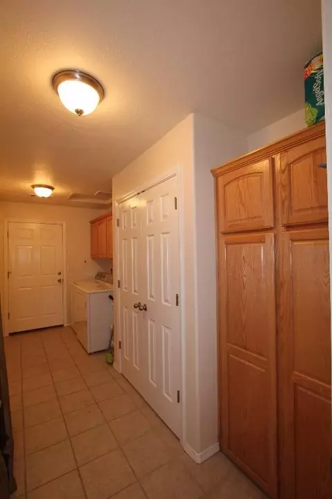 501 E River Rd, Cave Junction, OR 97523 photo 10