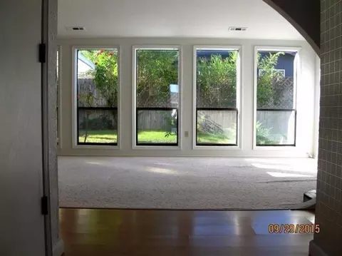 405 Barnum Dr, Phoenix, OR 97535 photo 2