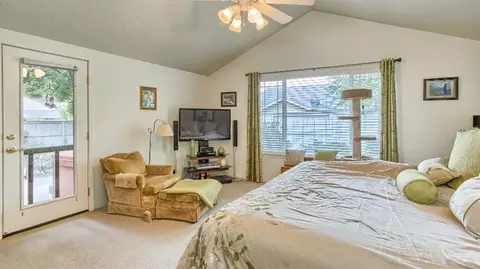 63 Freshwater Dr, Phoenix, OR 97535 photo 18