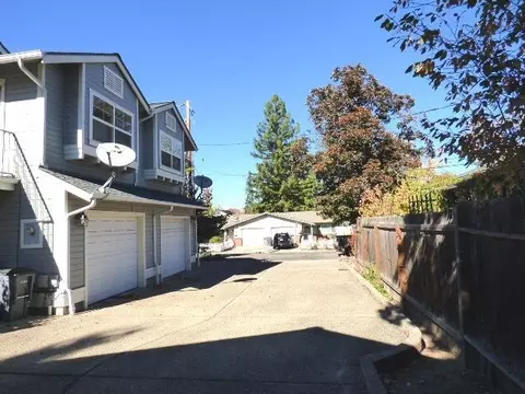 116 Alida St, Ashland, OR 97520 photo 17