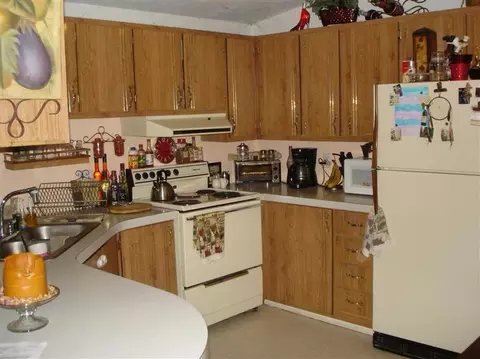 5815 Rhodes Ln, Eagle Point, OR 97524 photo 2