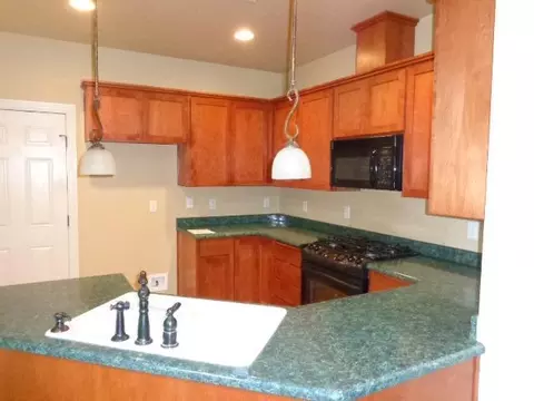 1119 Rustler Peak St, Central Point, OR 97502 photo 5
