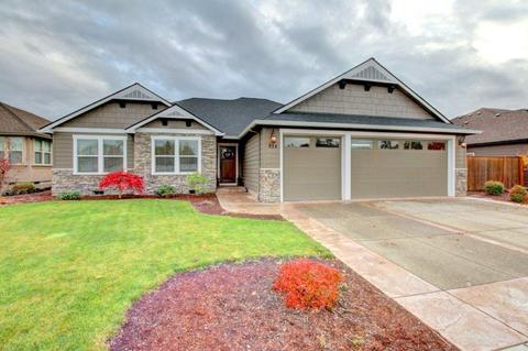 954 Arrowhead Trl, Eagle Point, OR 97524 photo 1