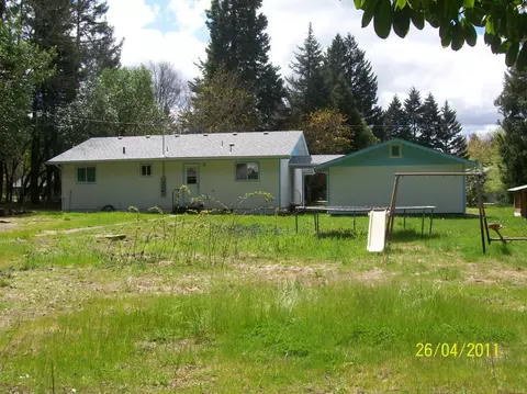 240 E River St, Cave Junction, OR 97523 photo 5
