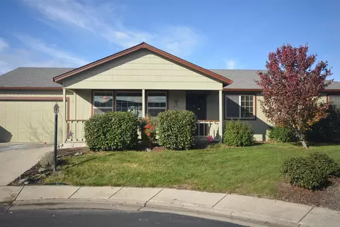 377 Bradley Way, Eagle Point, OR 97524 photo 1