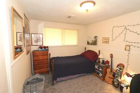 205 Marcy Loop, Grants Pass, OR 97527 photo 12