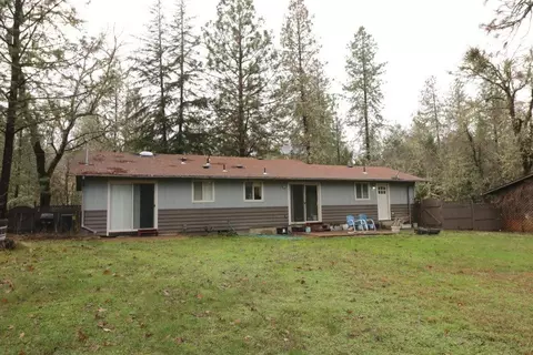 205 Marcy Loop, Grants Pass, OR 97527 photo 17