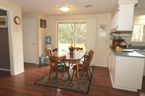 205 Marcy Loop, Grants Pass, OR 97527 photo 4