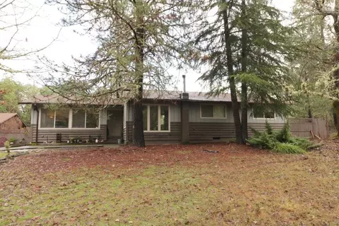 205 Marcy Loop, Grants Pass, OR 97527 photo 1