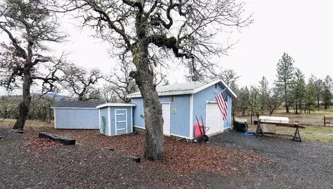 168 Flamingo Dr, Eagle Point, OR 97524 photo 5