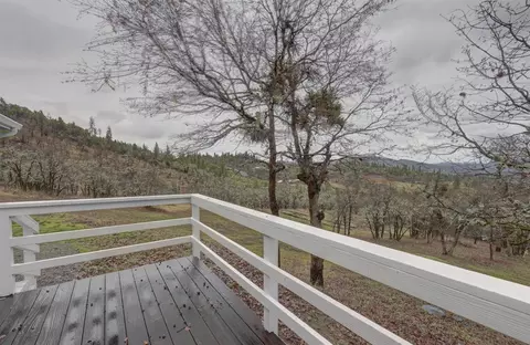 168 Flamingo Dr, Eagle Point, OR 97524 photo 13
