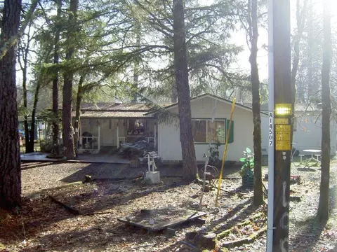 459 Williamson Loop, Grants Pass, OR 97526 photo 3