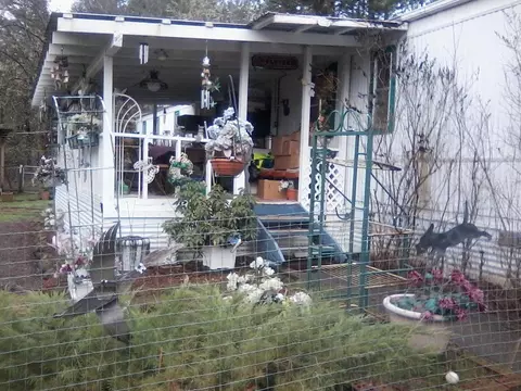 459 Williamson Loop, Grants Pass, OR 97526 photo 5