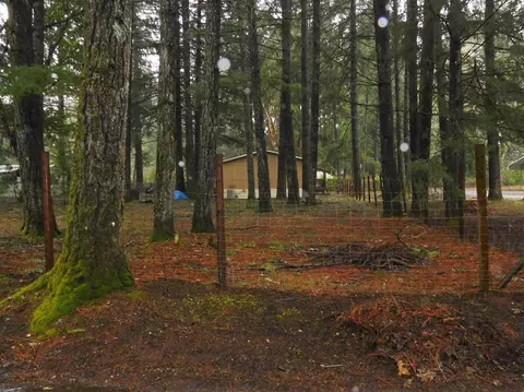 109 S Boundary Ave, Cave Junction, OR 97523 photo 7