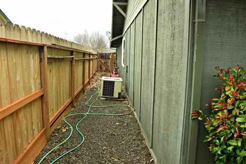86 Osprey Dr, Eagle Point, OR 97524 photo 5