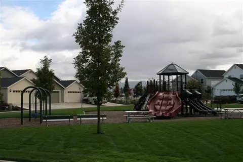 600 N Haskell, Central Point, OR 97502 photo 13