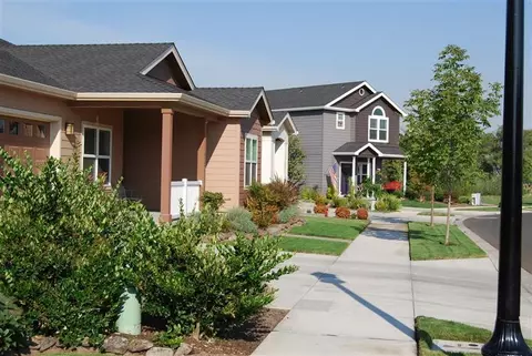 600 N Haskell, Central Point, OR 97502 photo 10