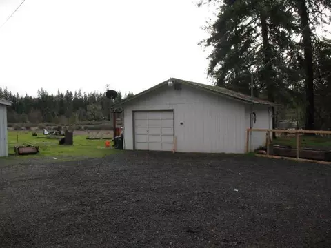 427 Williamson Loop, Grants Pass, OR 97526 photo 3