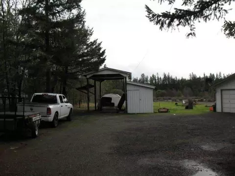 427 Williamson Loop, Grants Pass, OR 97526 photo 2