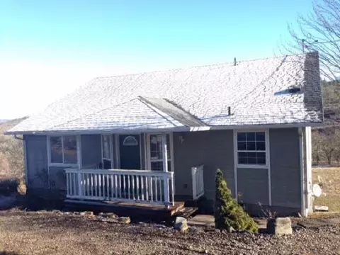 537 Alpine Rd, Eagle Point, OR 97524 photo 2