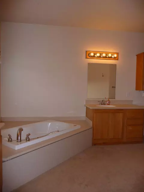 99 Rogue River Dr, Eagle Point, OR 97524 photo 15