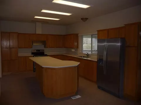 99 Rogue River Dr, Eagle Point, OR 97524 photo 9