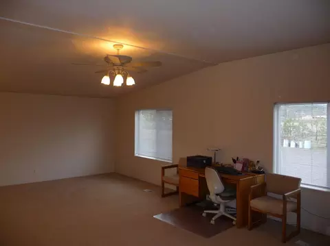 99 Rogue River Dr, Eagle Point, OR 97524 photo 12