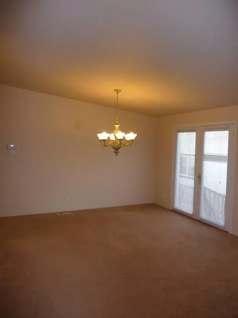 99 Rogue River Dr, Eagle Point, OR 97524 photo 11
