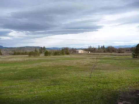 99 Rogue River Dr, Eagle Point, OR 97524 photo 22