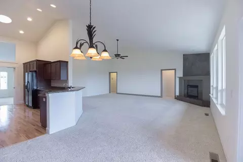 137 Sky Hawk Dr, Eagle Point, OR 97524 photo 8