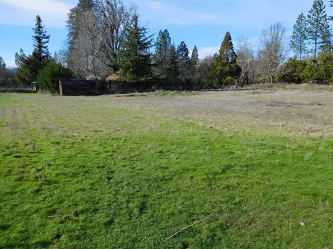 5151 Holland Loop Rd, Cave Junction, OR 97523 photo 9