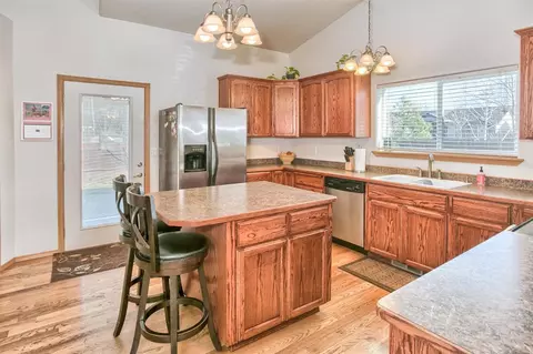 882 Win Way, Eagle Point, OR 97524 photo 12