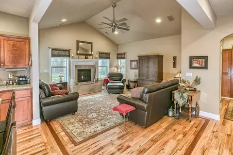 1119 Arrowhead Trl, Eagle Point, OR 97524 photo 20