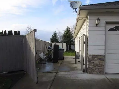 849 Meadowbrook Dr, Central Point, OR 97502 photo 26
