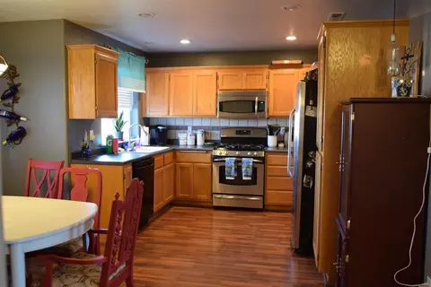 421 Merlee Cir, Eagle Point, OR 97524 photo 8