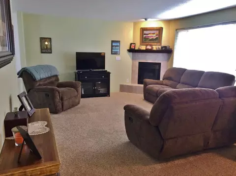 999 Forest Glen Dr, Central Point, OR 97502 photo 7