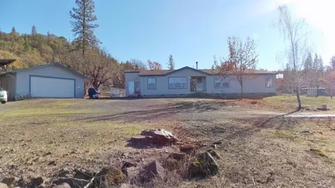 1894 S Obenchain Rd, Eagle Point, OR 97524 photo 1