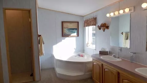 1894 S Obenchain Rd, Eagle Point, OR 97524 photo 8