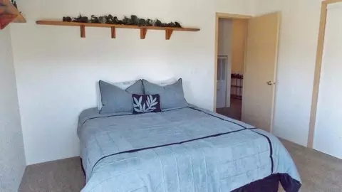1894 S Obenchain Rd, Eagle Point, OR 97524 photo 9
