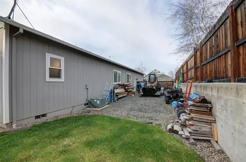 917 Ridgeview Dr, Eagle Point, OR 97524 photo 31