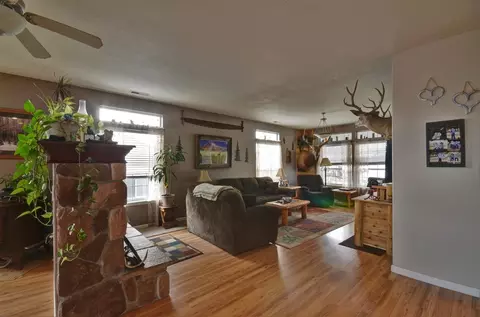 917 Ridgeview Dr, Eagle Point, OR 97524 photo 7