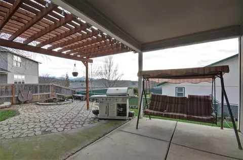 917 Ridgeview Dr, Eagle Point, OR 97524 photo 24